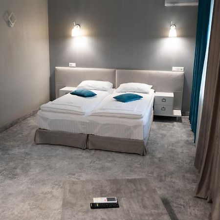 River Stone Hotel 舍绍里 外观 照片