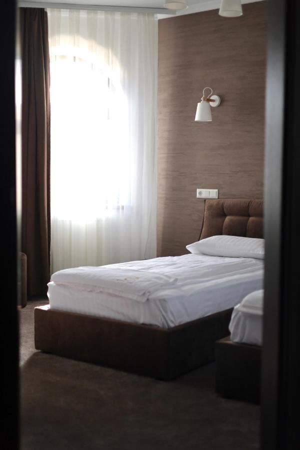 River Stone Hotel 舍绍里 外观 照片
